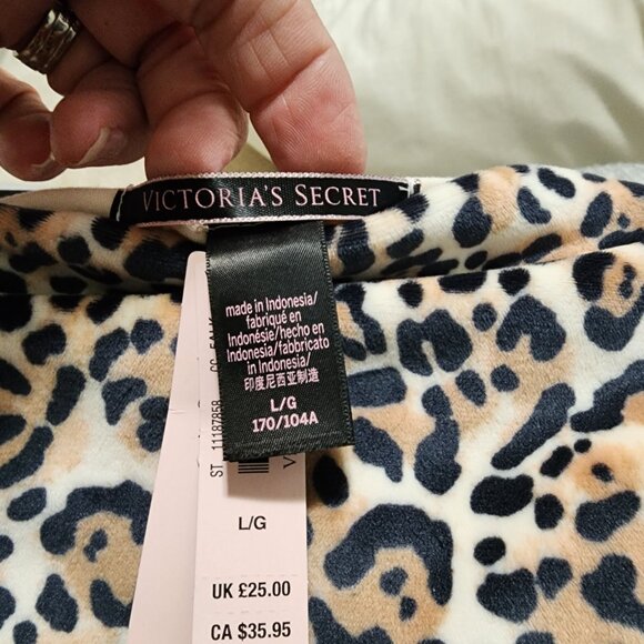 Victoria Secret Leopard Print Velour Set Top-L Pants-XL NWT - Picture 8 of 8